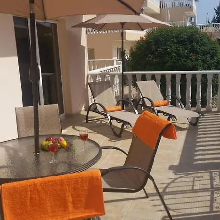 شقة Nissi Golden Sands Free Wifi