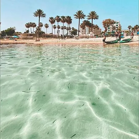 شقة Nissi Golden Sands Free Wifi